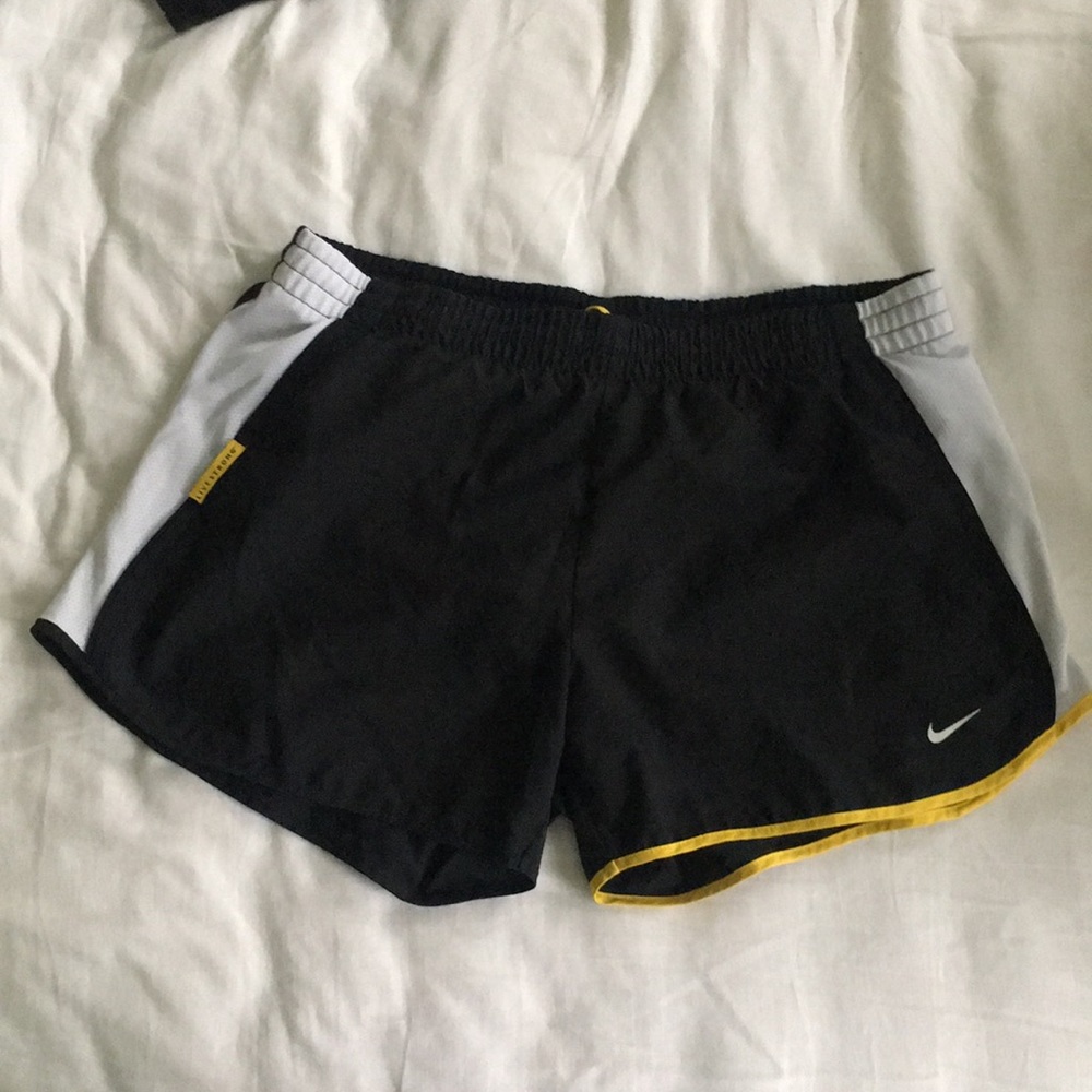 Running shorts